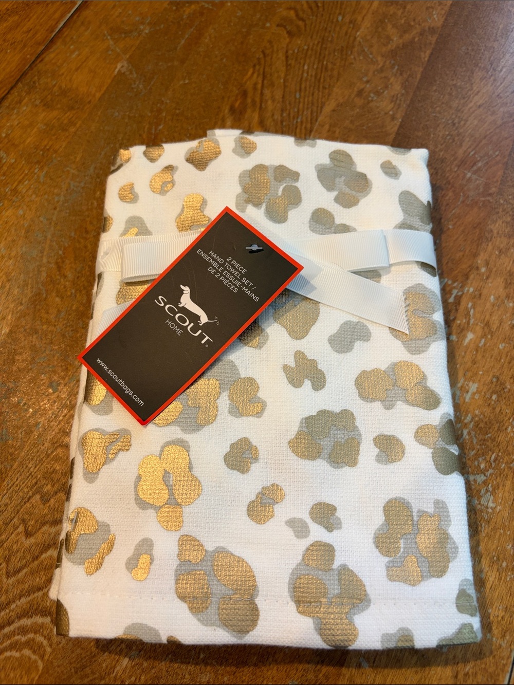 Scout Home 2-Piece Hand Towel Set NWT Gold/silver cheetah